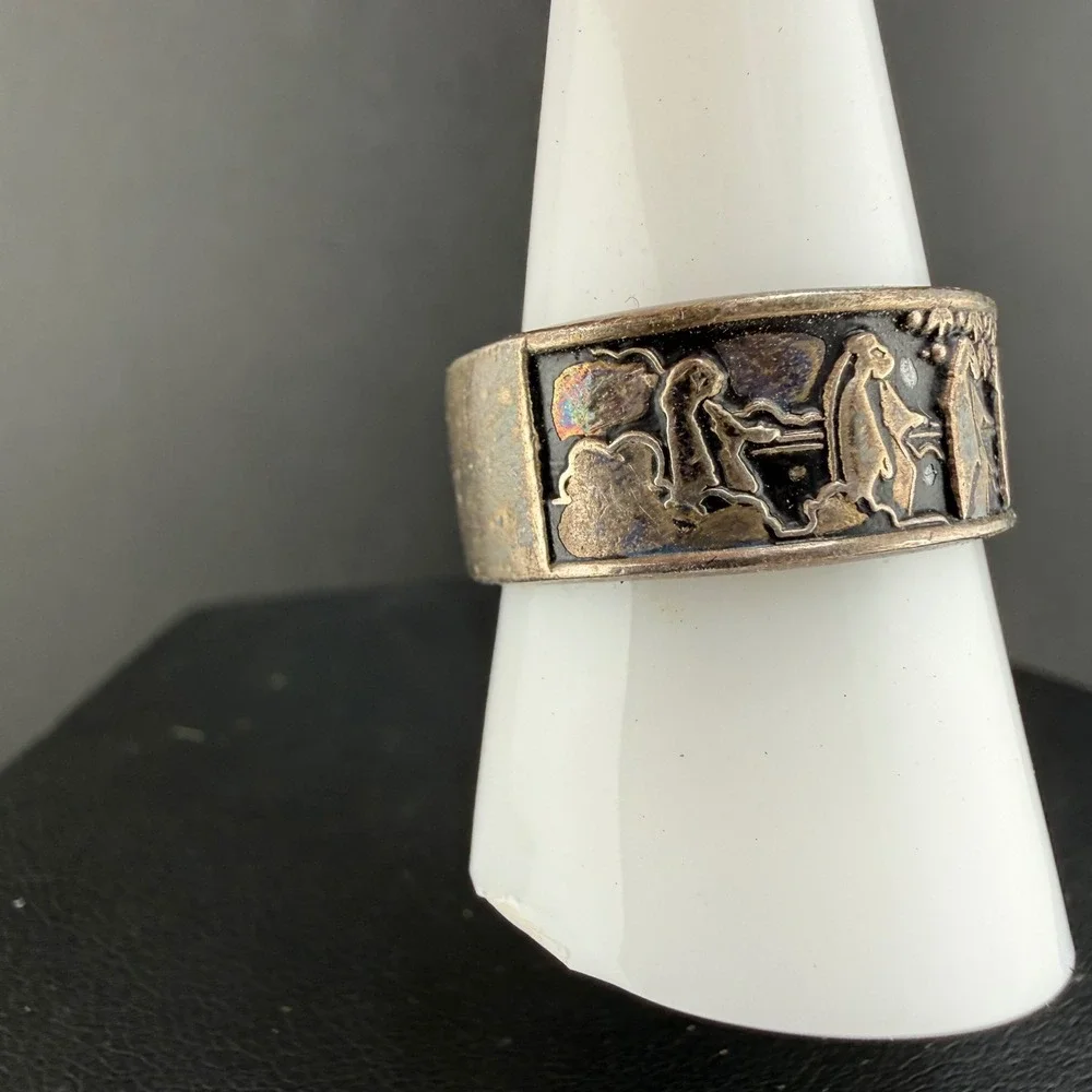 Vintage Signed Sterling Band Ring Story Teller Relief Enamel 9.5